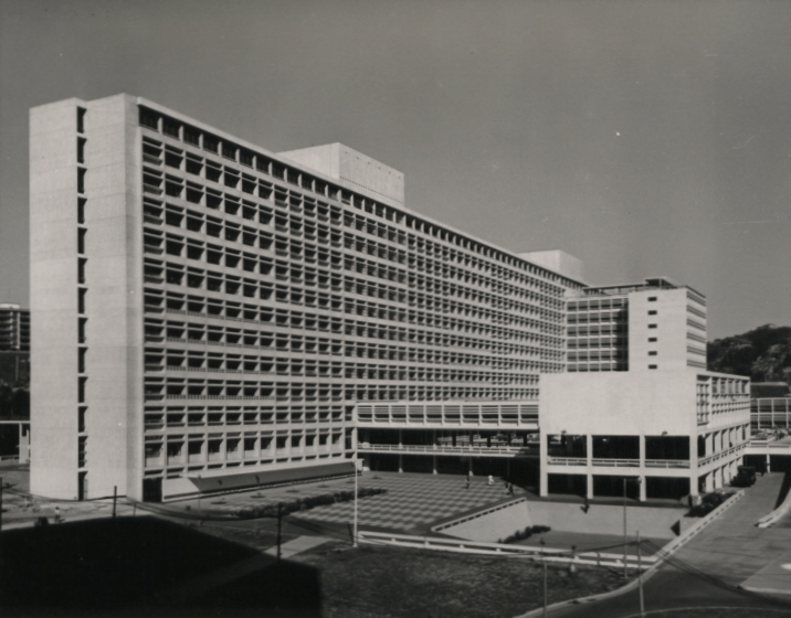 Queen_Elizabeth_Hospital,_Hong_Kong_1969_0