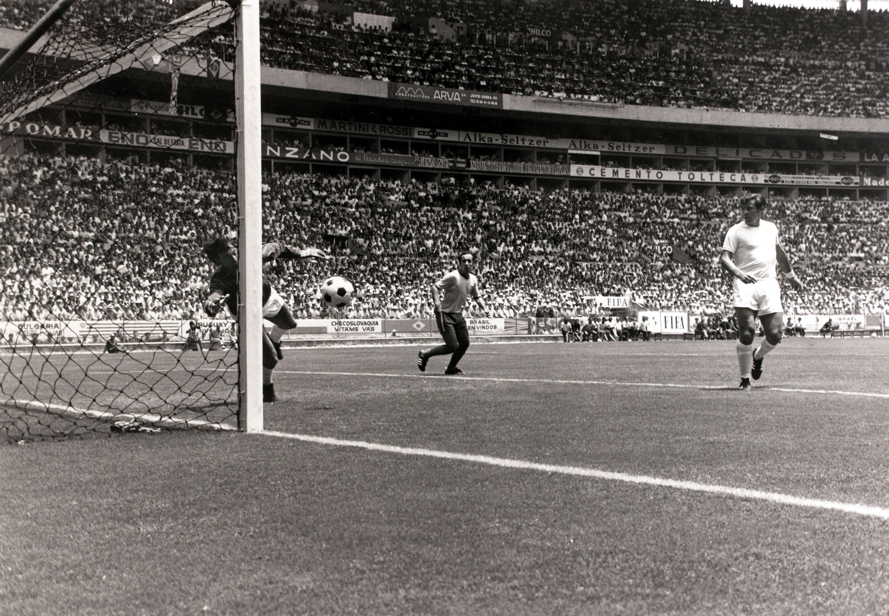 本港早年沒有電視台直播賽事，球迷需要到各大戲院觀賞1970年墨西哥世界盃的精采畫面。（圖片來源：FIFA官方網站）